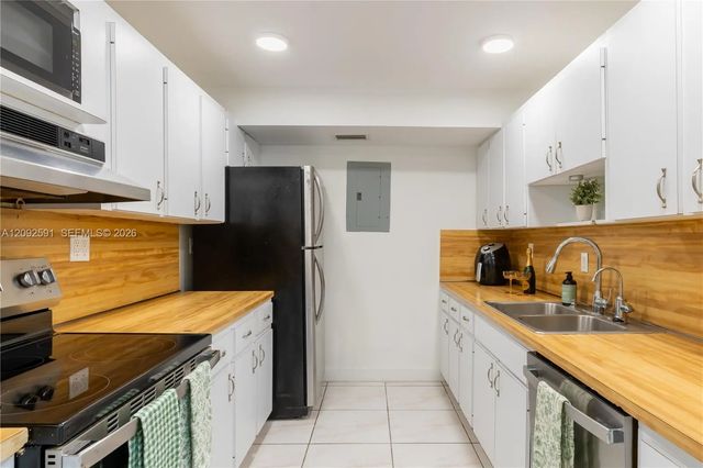 3 of 21 - 7933 E West Drive #1025, North Bay Village, FL