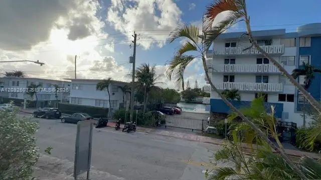 4 of 18 - 7830 Dickens Avenue #203, Miami Beach, FL