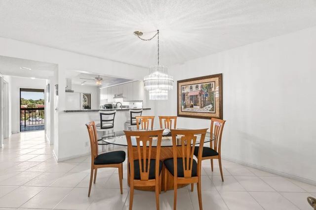 4 of 34 - 5380 Cedar Lake Drive #303, Boynton Beach, FL