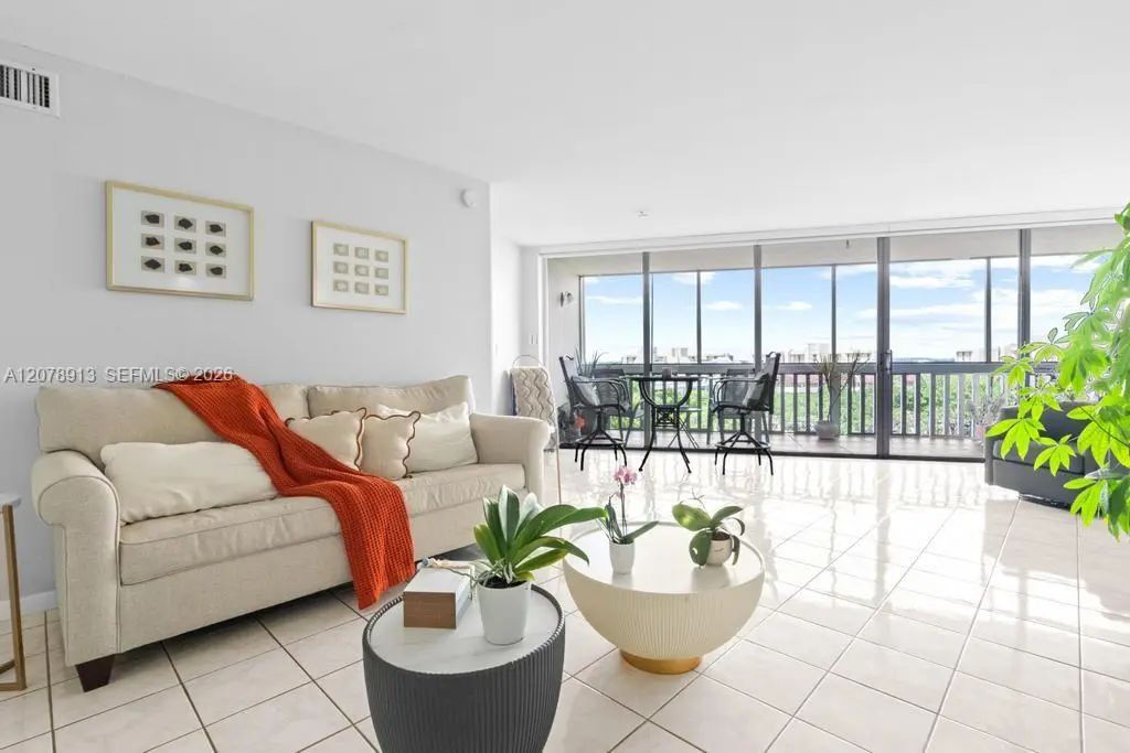 6901 Environ Boulevard #7f, Lauderhill