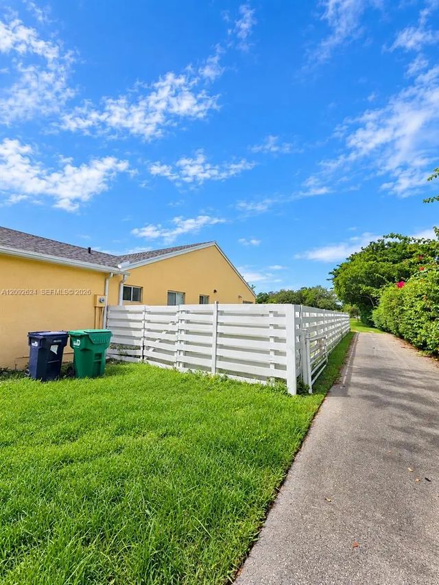 3 of 17 - 14440 Sw 145th Place, Miami, FL