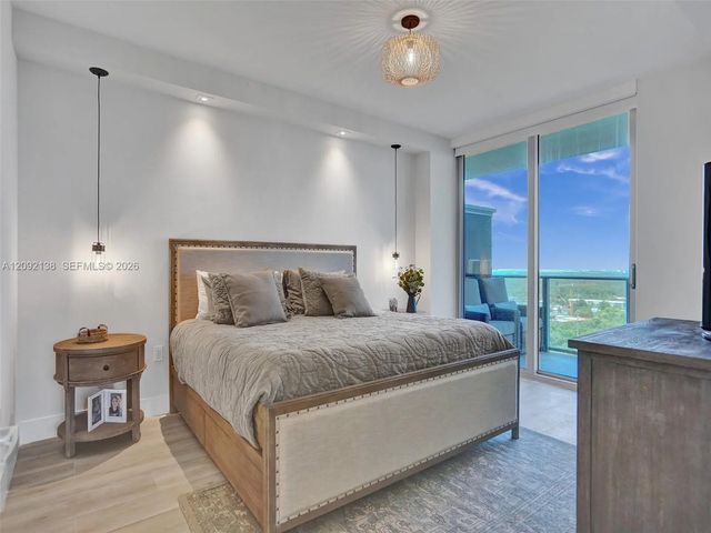 2 of 34 - 16385 Biscayne Boulevard #2107, North Miami Beach, FL
