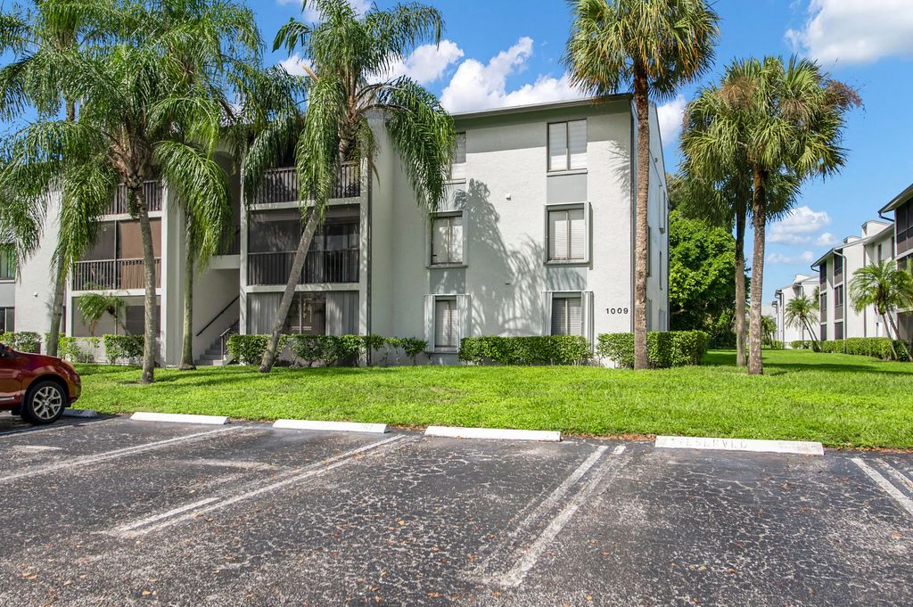 1009 Green Pine Boulevard #f3, West Palm Beach