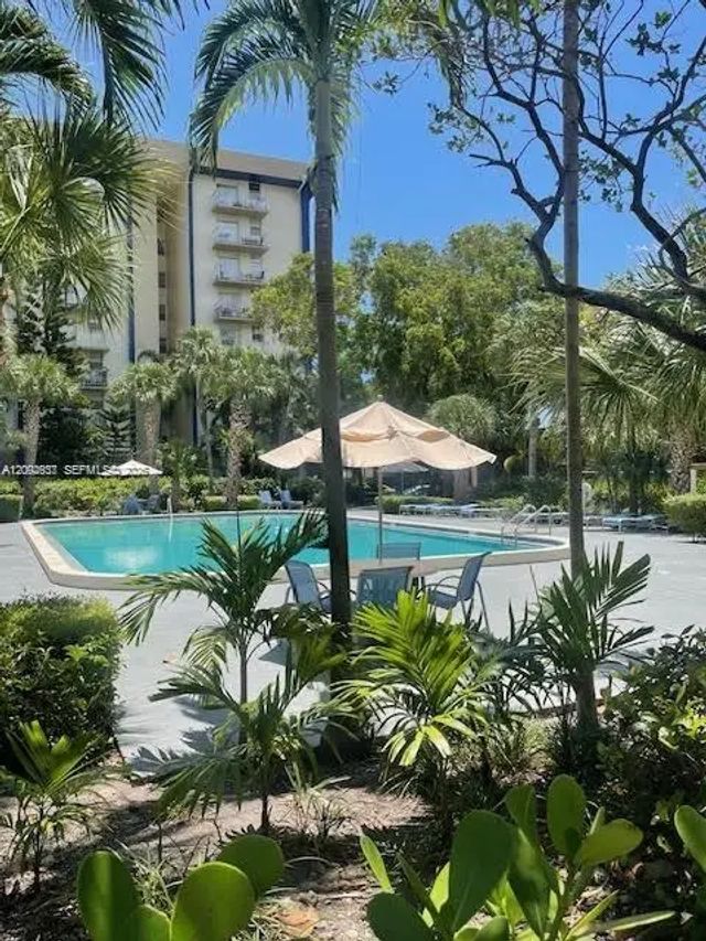 4 of 6 - 801 Nw 47th Avenue #718w, Miami, FL