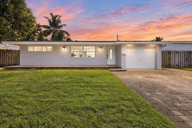 2 of 33 - 7640 Sunset Strip, Sunrise, FL