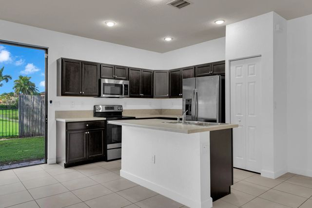 4 of 26 - 3701 Ne 2nd Street, Homestead, FL
