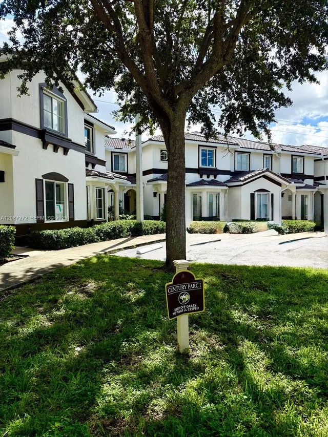 8906 W Flagler Street #216, Miami