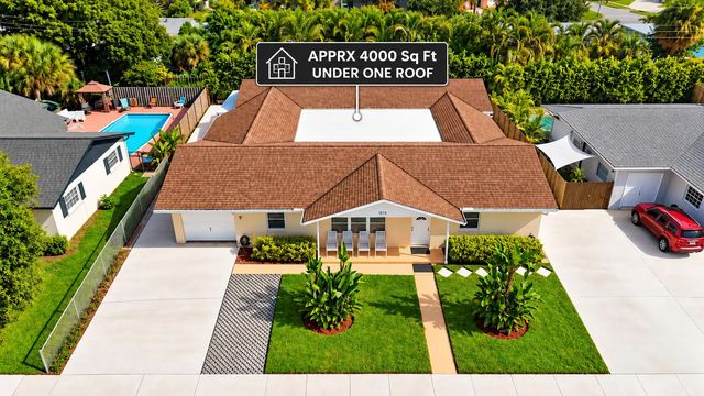 1213 W Broward Street, Lantana