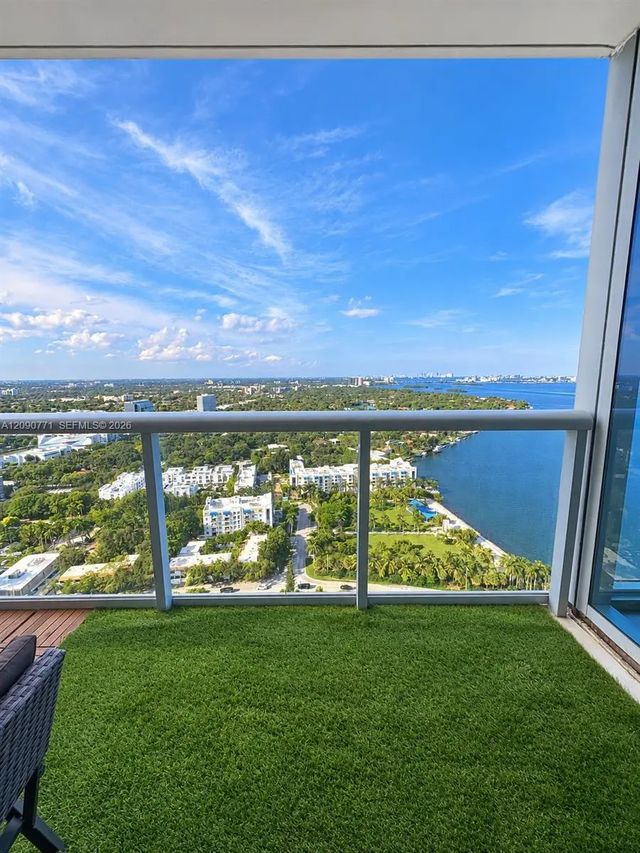 2 of 32 - 601 Ne 36th Street #3105, Miami, FL