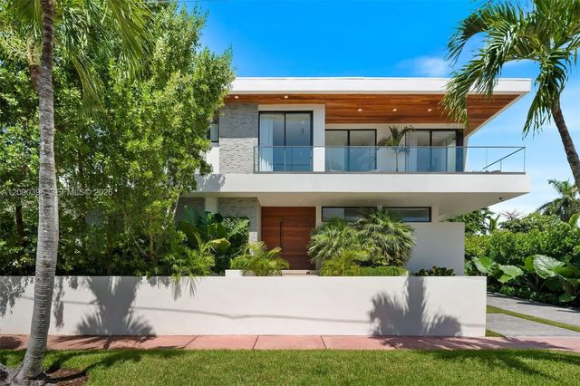 5 of 60 - 5701 N Bay Road, Miami Beach, FL