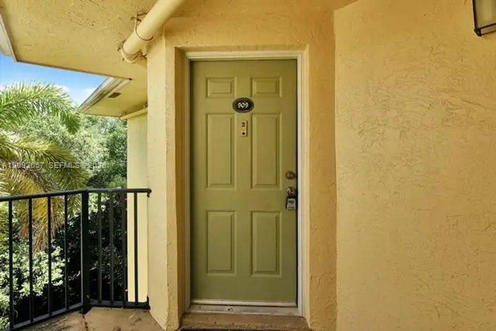 2445 Sw 18th Terrace #909, Fort Lauderdale