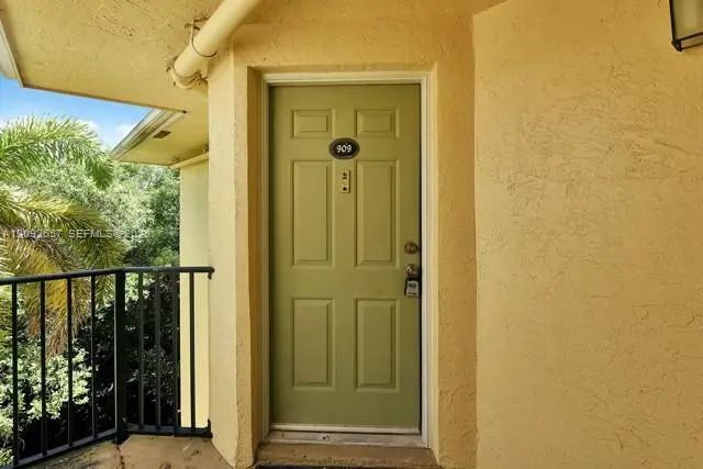 2445 Sw 18th Terrace #909, Fort Lauderdale
