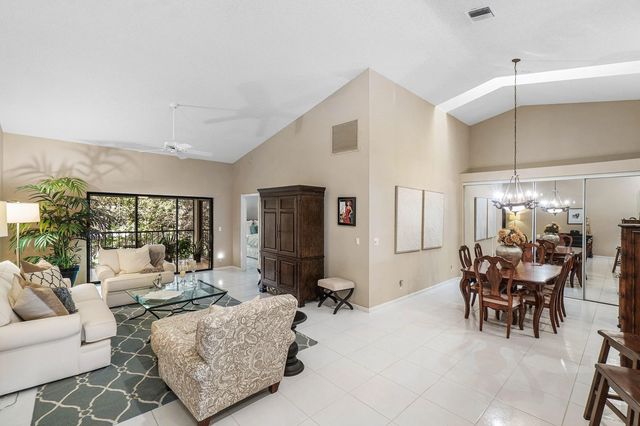 9711 Pavarotti Terrace #202, Boynton Beach