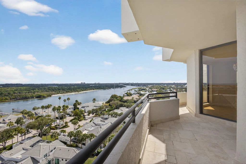 3322 Casseekey Island Road #1304, Jupiter