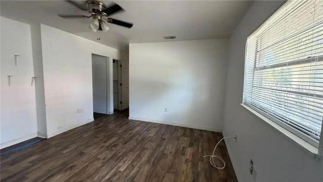 5 of 13 - 517 Harris Street, Sebring, FL