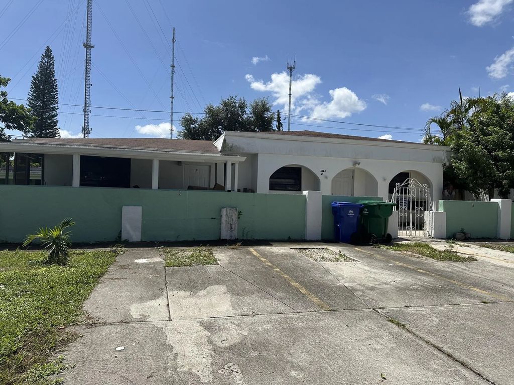 6128 Sw 40th Street #e, Miramar