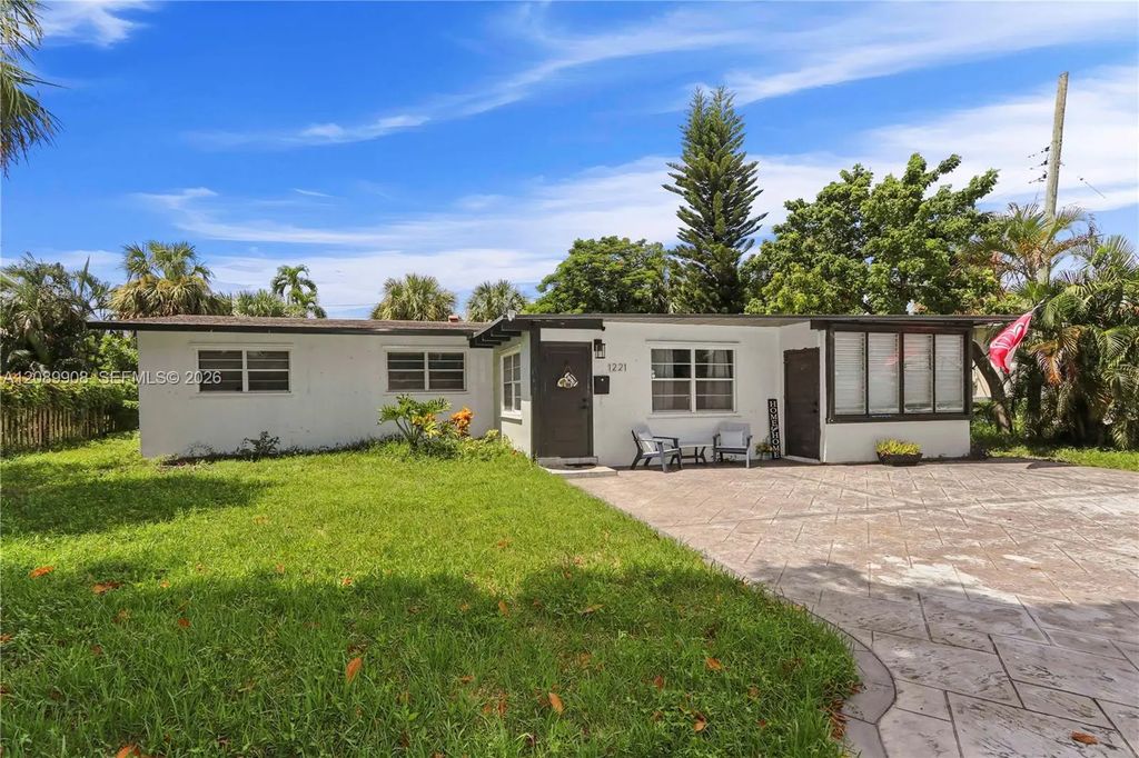 1221 Ne 26th Avenue, Pompano Beach