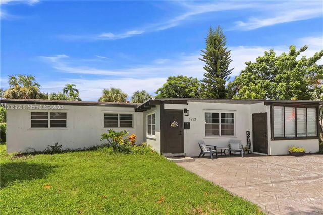 2 of 19 - 1221 Ne 26th Avenue, Pompano Beach, FL