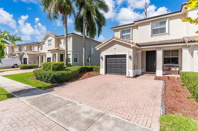 3 of 28 - 1002 Ne 41st Place, Homestead, FL