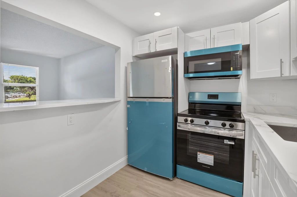 1038 Berkshire B, Deerfield Beach