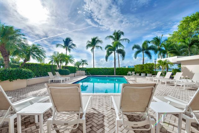3 of 35 - 250 Bradley Place #504, Palm Beach, FL