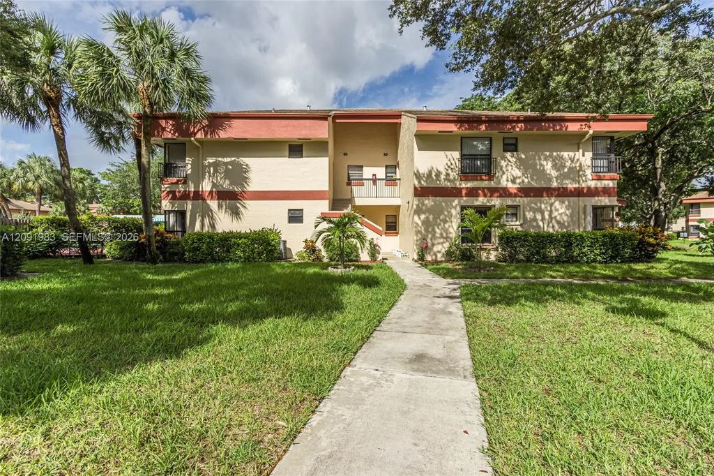 4161 S Carambola Circle S #2158, Coconut Creek