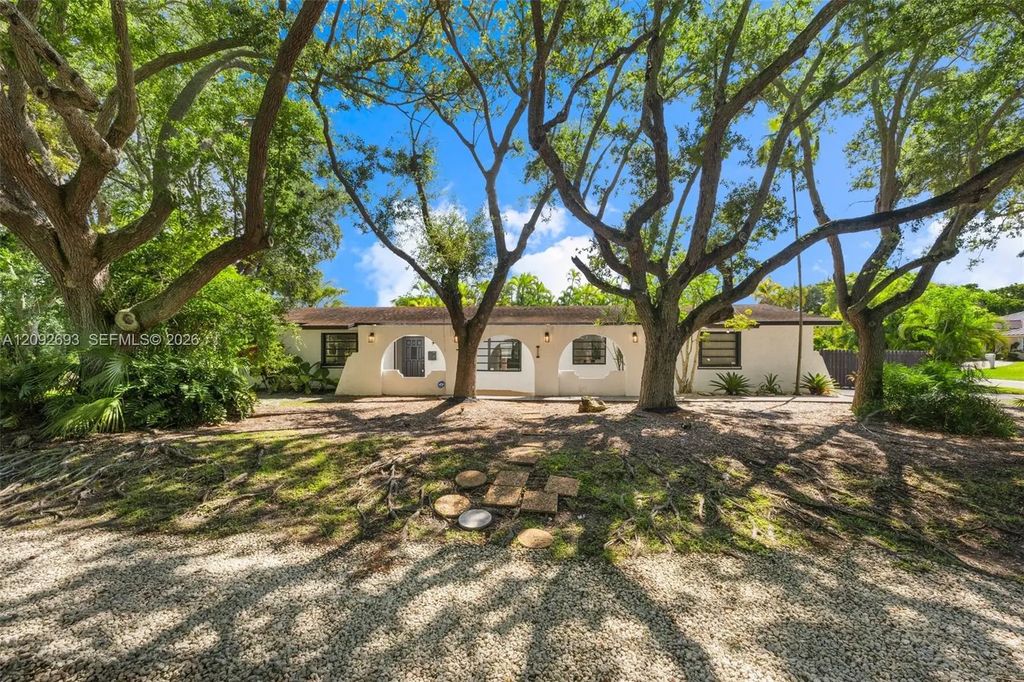 15545 Sw 78th Place, Palmetto Bay