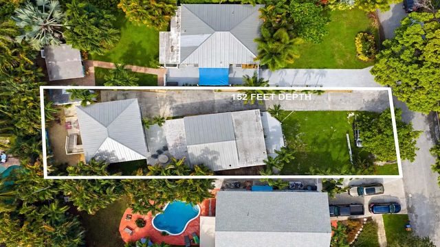 4 of 7 - 740 S Lake Avenue, Delray Beach, FL