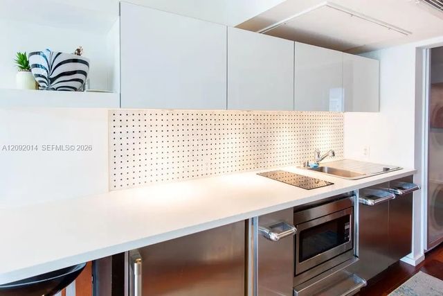 2 of 39 - 1601 West Avenue #209, Miami Beach, FL