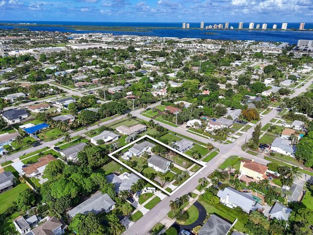 2 of 61 - 415 Greenbriar Drive, West Palm Beach, FL