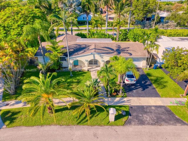 4 of 34 - 20120 Sw 84th Place, Cutler Bay, FL