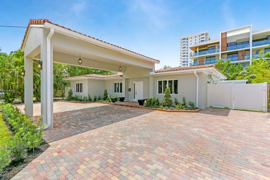 3025 Center Avenue, Fort Lauderdale