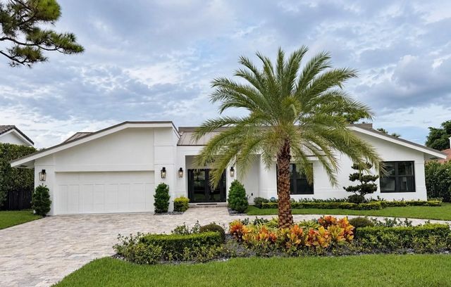 2 of 38 - 4909 Pineview Circle, Delray Beach, FL