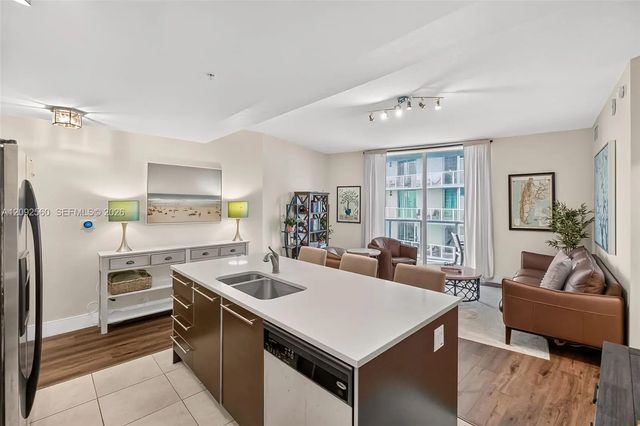 5 of 41 - 1900 N Bayshore Drive #2717, Miami, FL