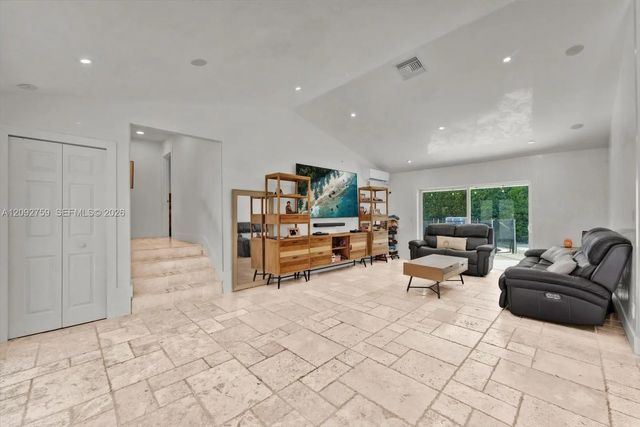 3 of 37 - 11464 Sw 100th Terrace, Miami, FL