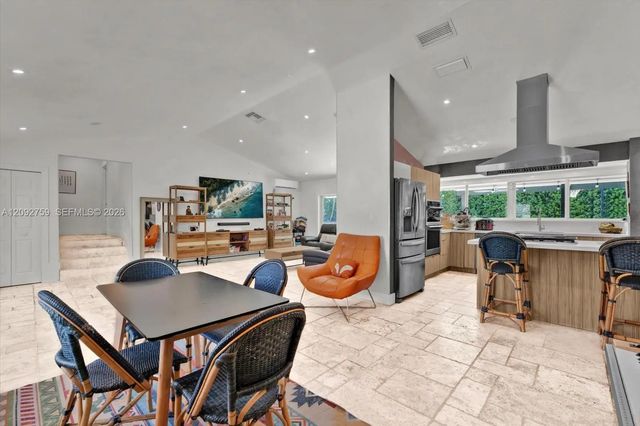 5 of 37 - 11464 Sw 100th Terrace, Miami, FL