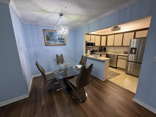 5 of 12 - 301 Pine Ridge Circle #b-1, Greenacres, FL