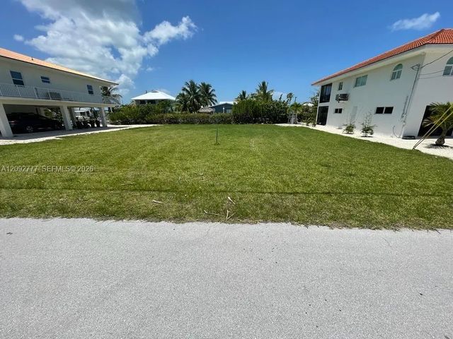 4 of 19 - 30351 Flamingo Lane, Big Pine Key, FL