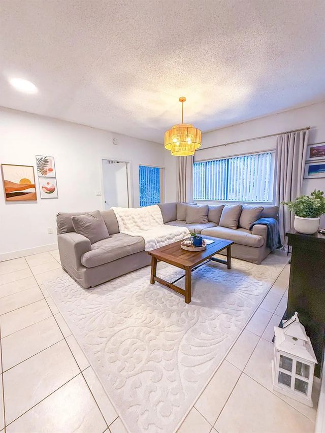 2 of 20 - 2445 Sw 18th Terrace #504, Fort Lauderdale, FL