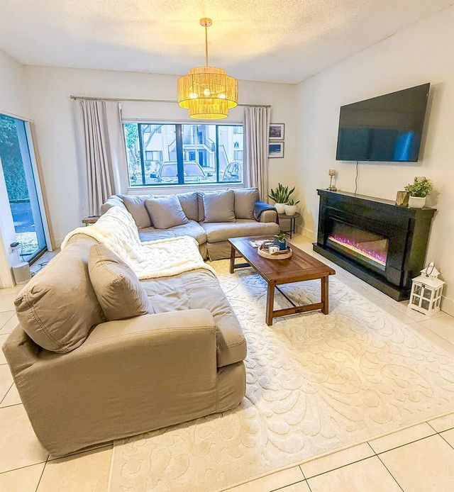4 of 20 - 2445 Sw 18th Terrace #504, Fort Lauderdale, FL