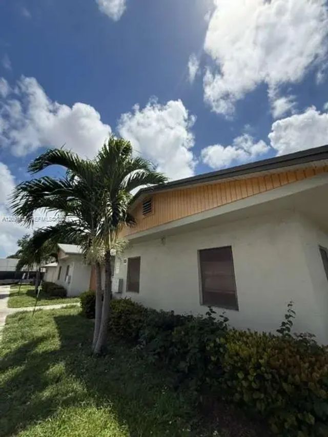 5 of 6 - 615-619 Nw 11th Avenue, Fort Lauderdale, FL