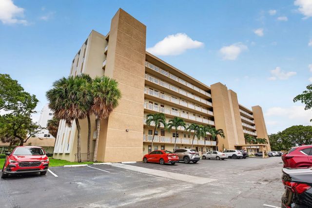 620 Ne 12th Avenue #202, Hallandale Beach