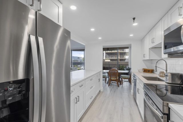 2 of 53 - 859 Jeffery Street #212, Boca Raton, FL