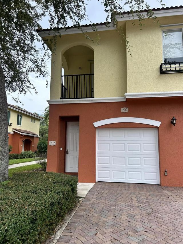 2 of 18 - 47 Se Sedona Circle #202, Stuart, FL