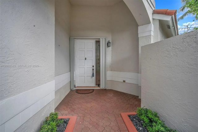 5 of 53 - 1545 W Lacosta Drive W, Pembroke Pines, FL