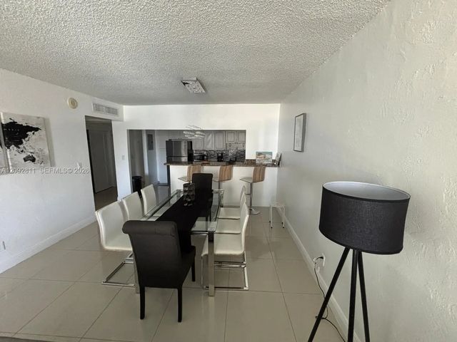 4 of 13 - 19370 Collins Avenue #1021, Sunny Isles Beach, FL