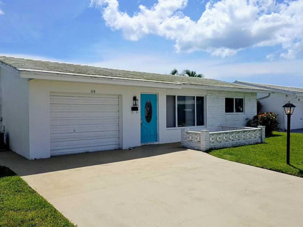 114 Sw 10th Street, Boynton Beach