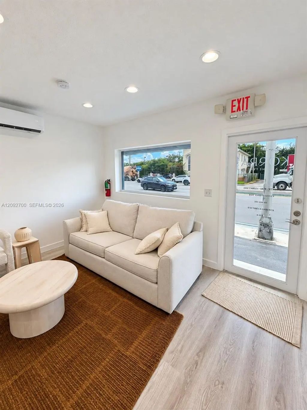 5801 Sw 40th Street #b, Miami