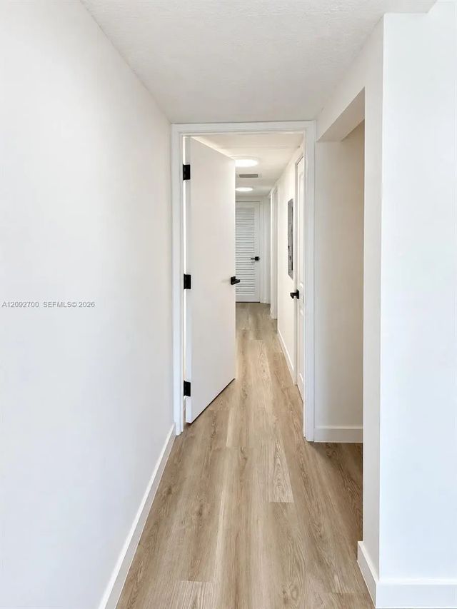 3 of 7 - 5801 Sw 40th Street #b, Miami, FL