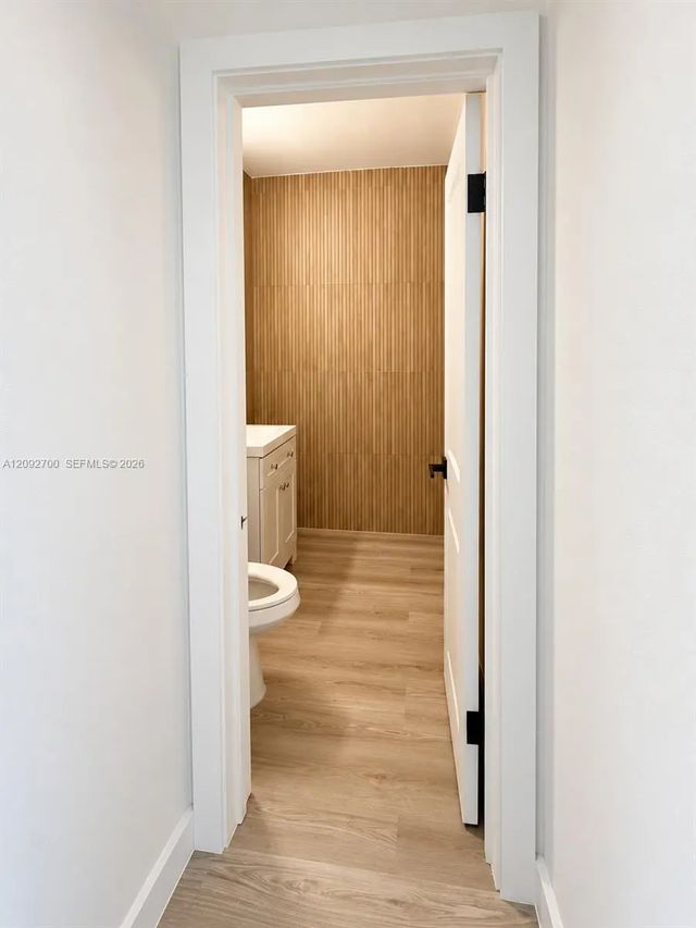 4 of 7 - 5801 Sw 40th Street #b, Miami, FL